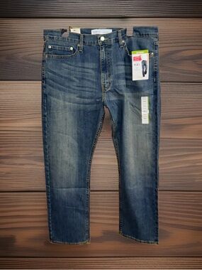 NWT Signature by Levi Strauss Men’s Dark Blue Straight Jeans-36”x30”